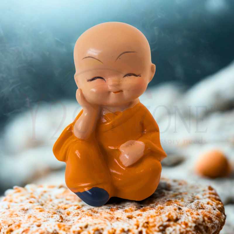 Buddha Monk Showpiece Cute Mini Idol for Car Dashboard